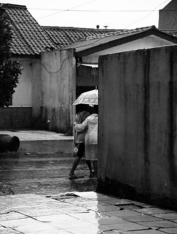 rain-in-black-and-white-12